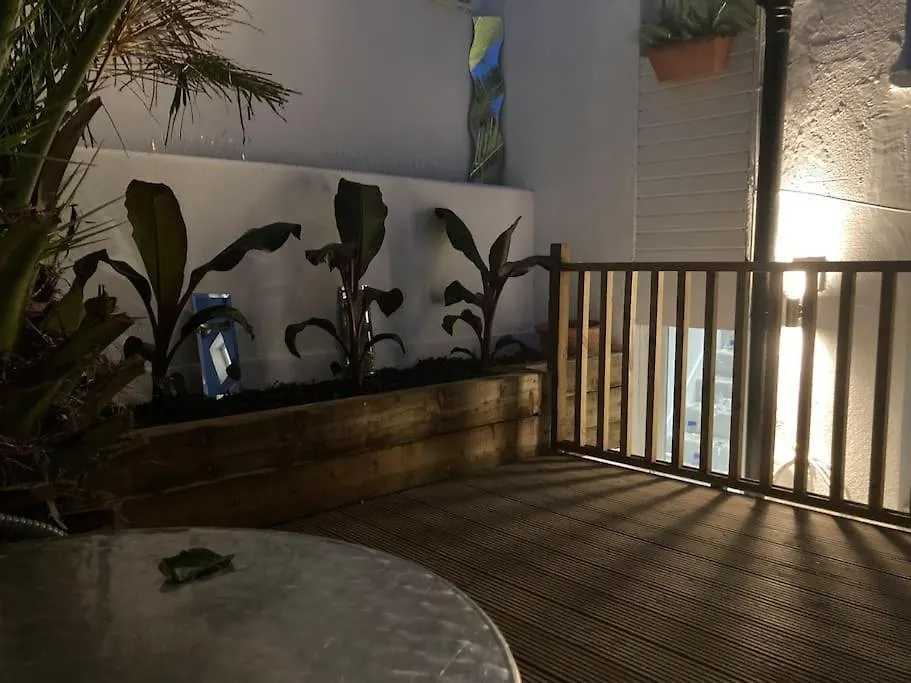 Brighton Palms 2 Διαμέρισμα 0*,
